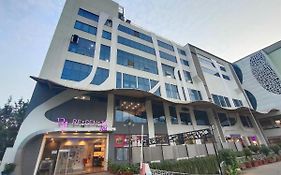 Hotel Regenta Inn Vadodara